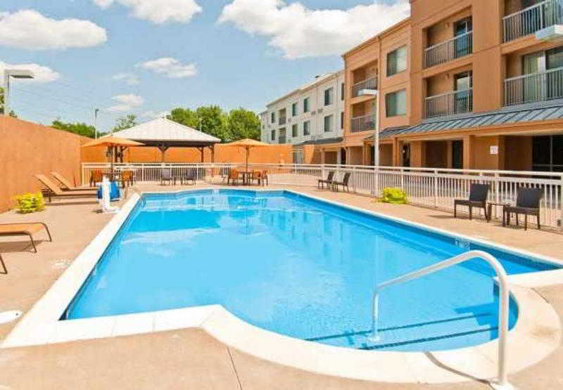 Courtyard Memphis East/Bill Morris Parkway Hotell Eksteriør bilde
