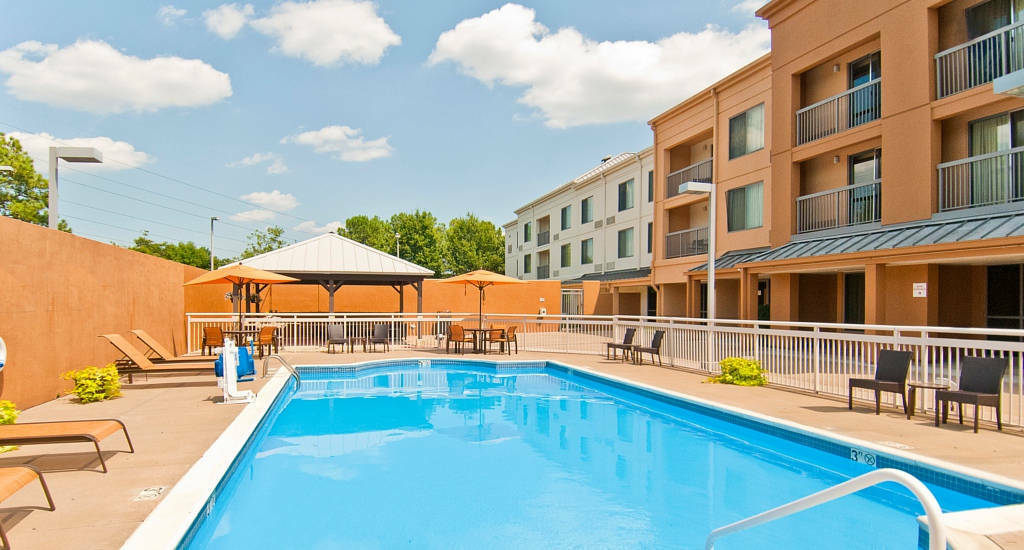Courtyard Memphis East/Bill Morris Parkway Hotell Eksteriør bilde